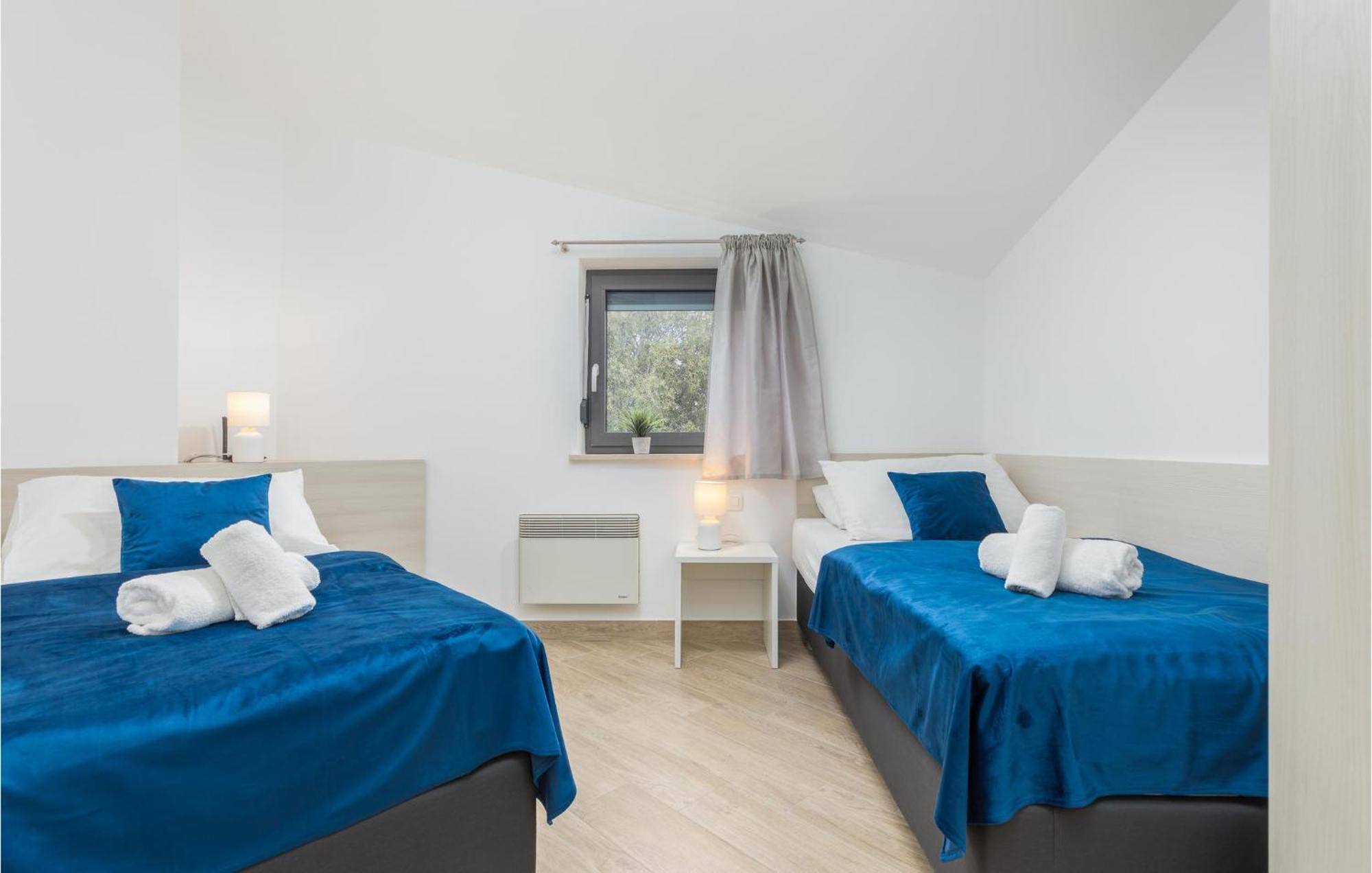 Stunning Apartment In Pjescana Uvala With Wifi 外观 照片