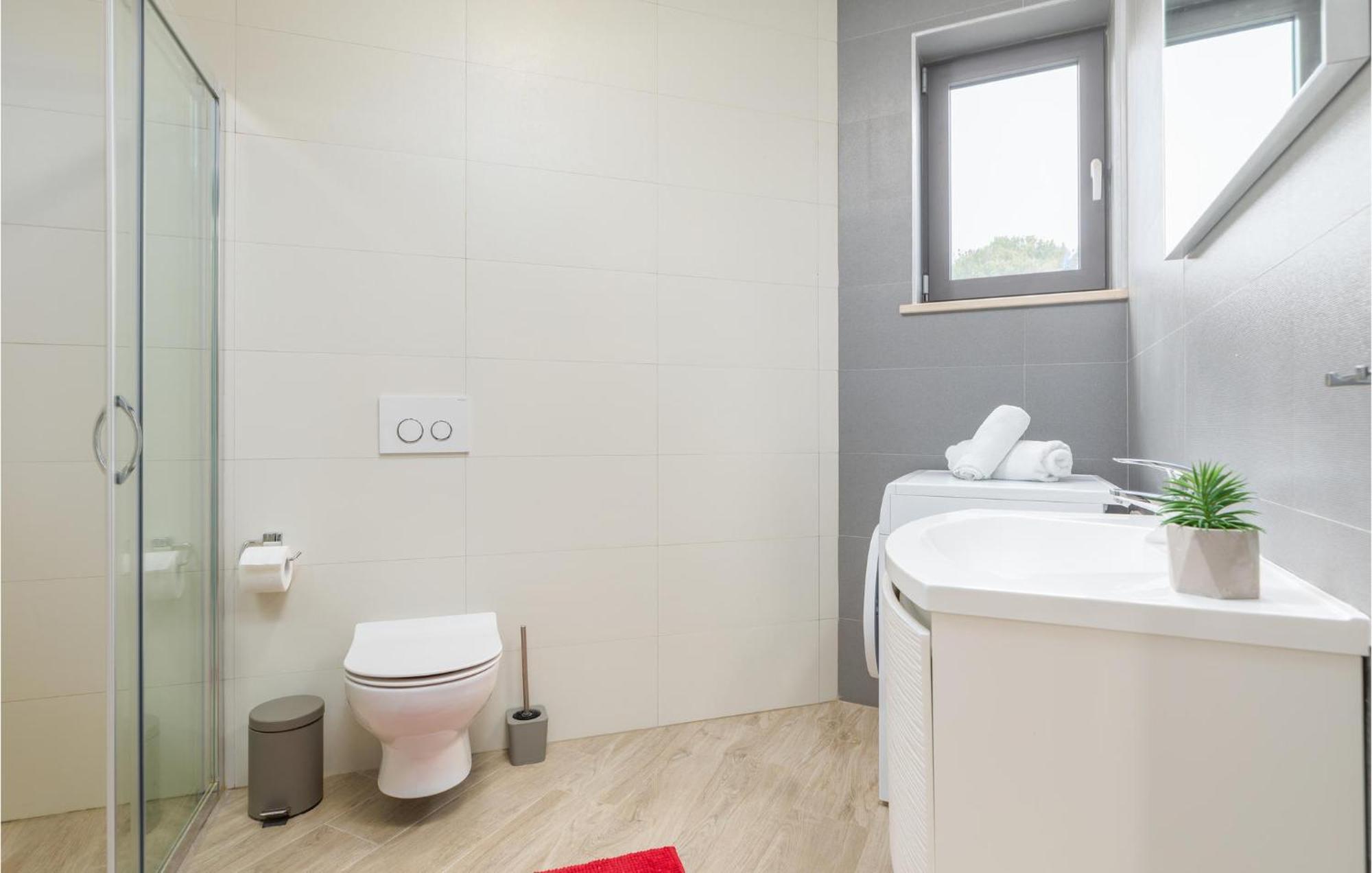 Stunning Apartment In Pjescana Uvala With Wifi 外观 照片